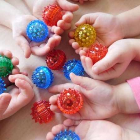 Игры для детей с массажными мячиками «Су - Джок»